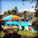 Gorkem & Bed & Breakfast 3*