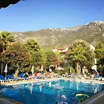 Gorkem & Oda ve Kahvaltı 3*