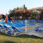 Gorkem & Oda ve Kahvaltı Ölüdeniz