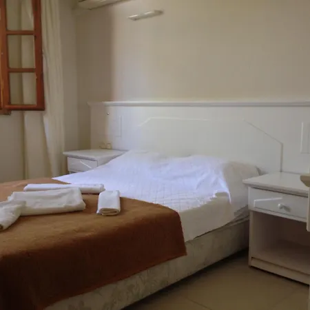 Gorkem & Oda ve Kahvaltı Ölüdeniz