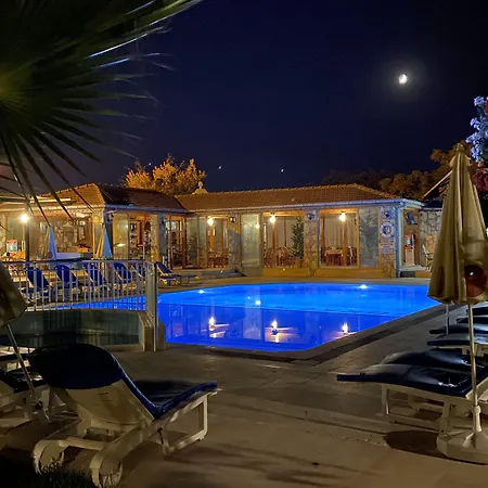 Oda ve Kahvaltı Gorkem & 3*